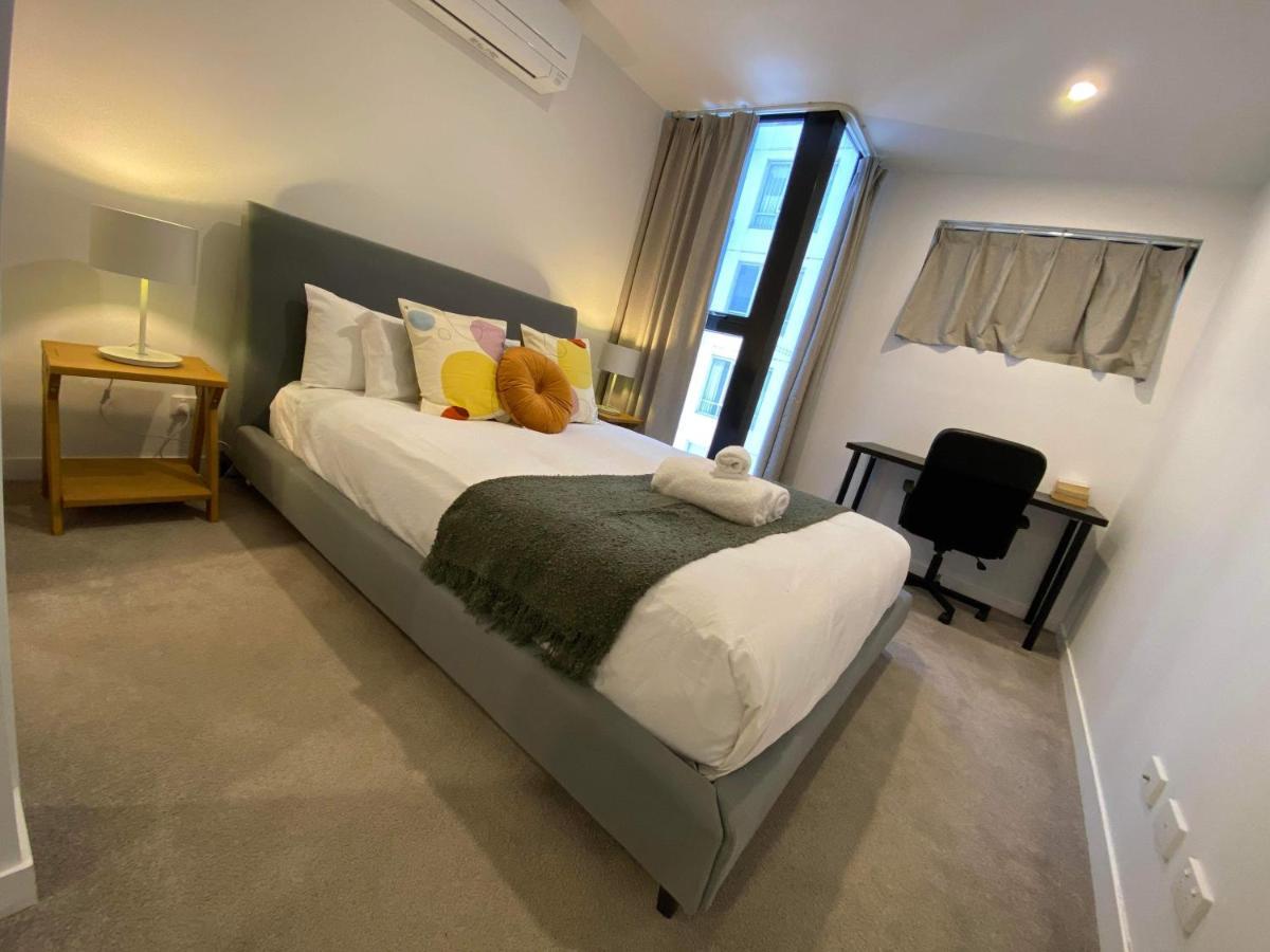 2 Bed 2 Bath Luxury Apartment In Braddon Canberra - Free Heated Pool, Gym, Parking Екстериор снимка